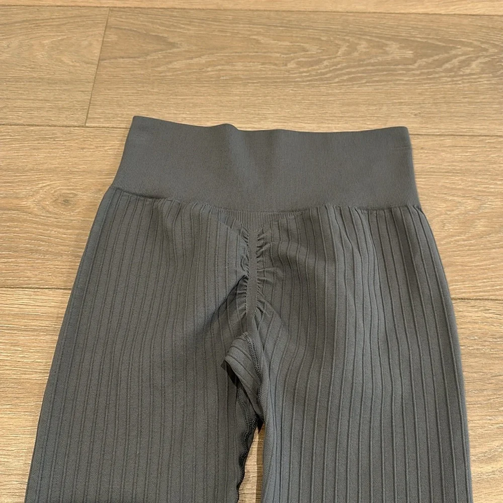 GRAY Wide Ribbed Seamless Active Gym Workout Lifting Yoga‎ Leggings Size Small